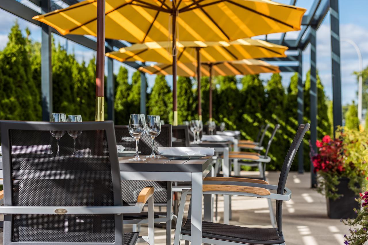Novotel Montreal Aeroport Dorval Exterior foto